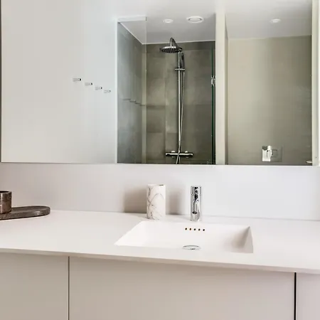 Sanders View - Stunning Two-bedroom With Harbor View 公寓 *