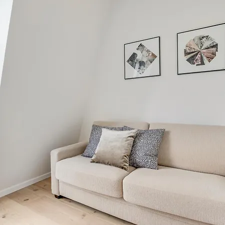 Sanders View - Stunning Two-bedroom With Harbor View Apartment